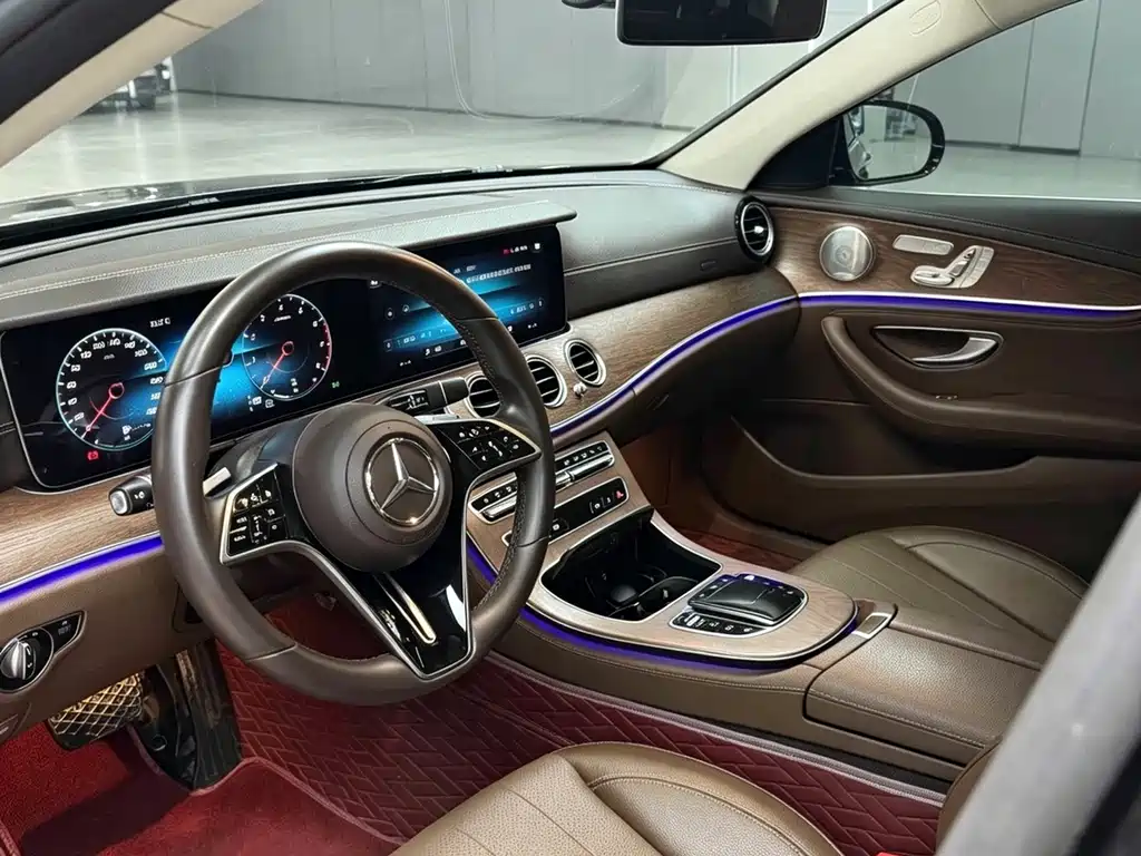 Mercedes-Benz E-Class 2023 — фото 4