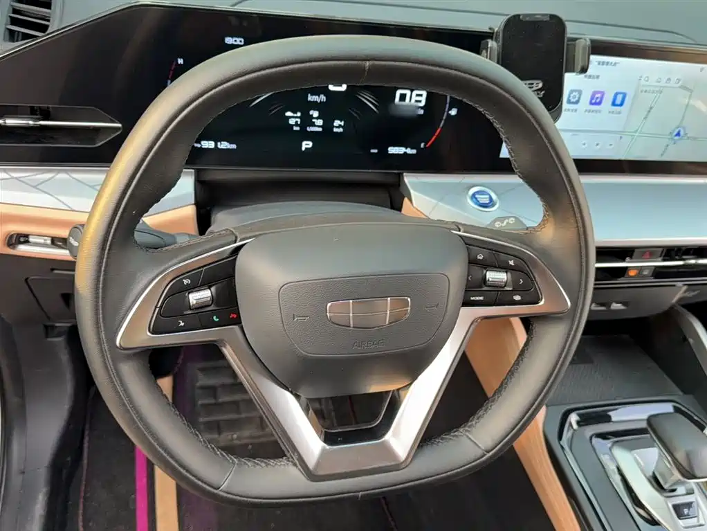 Geely Haoyue PRO 2025 — фото 18