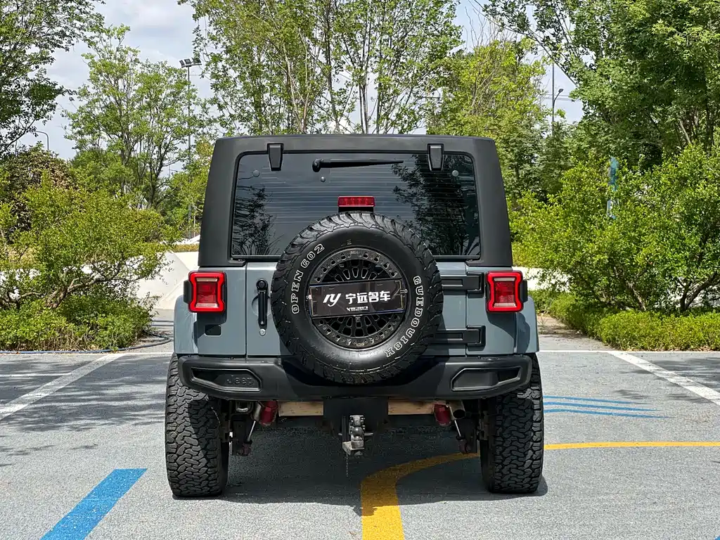 Jeep Wrangler 2016 — фото 4