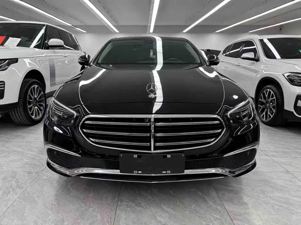 Mercedes-Benz E-Class 2023