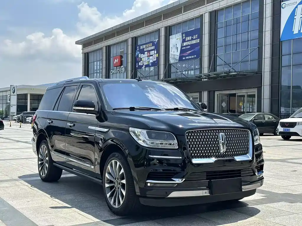 Lincoln Navigator 2019