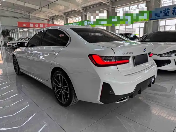 BMW 3 Series 2024