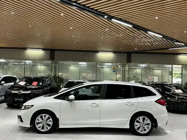 Honda Jade 2017