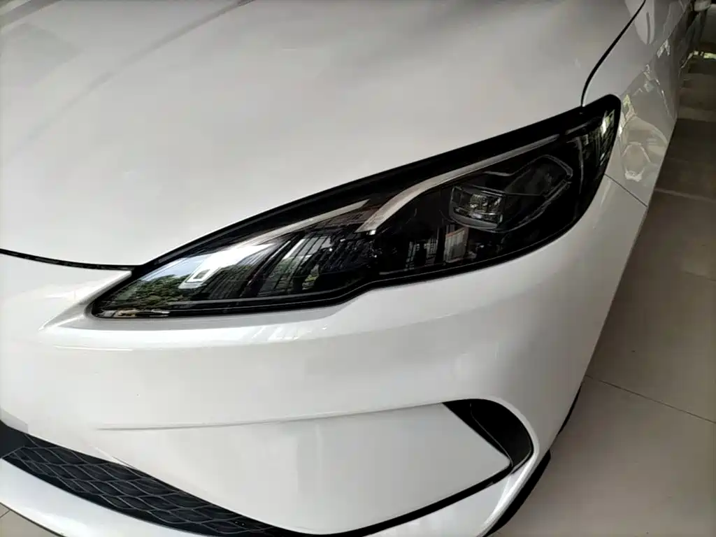 BYD Seal 05 DM-i 2025 — фото 24