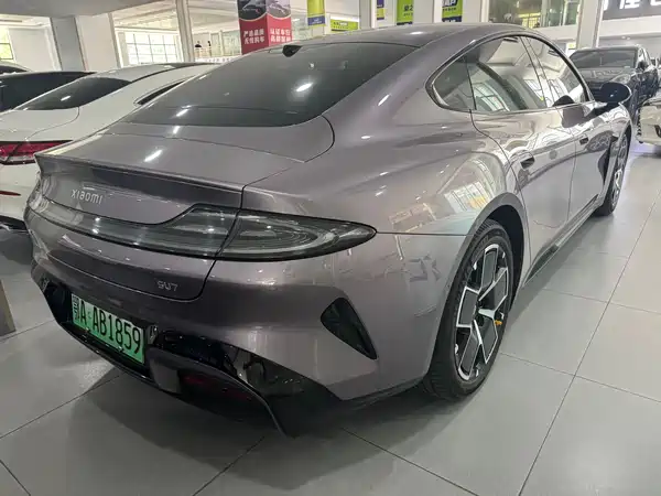 Xiaomi SU7 2025