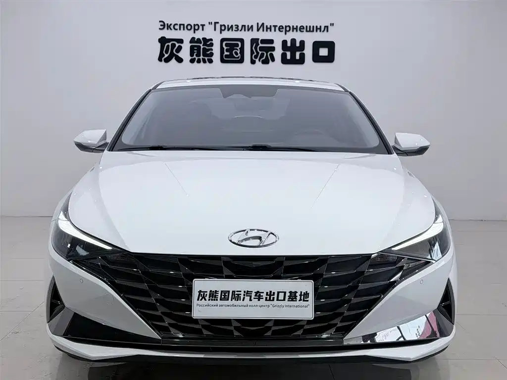 Hyundai Elantra 2021