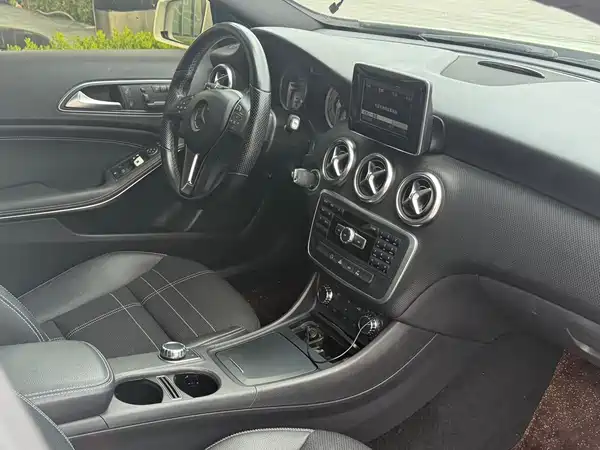 Mercedes-Benz A-Class 2014