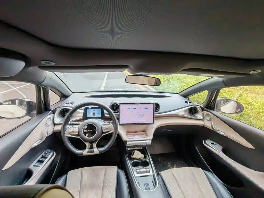 BYD Dolphin 2023 — фото 10