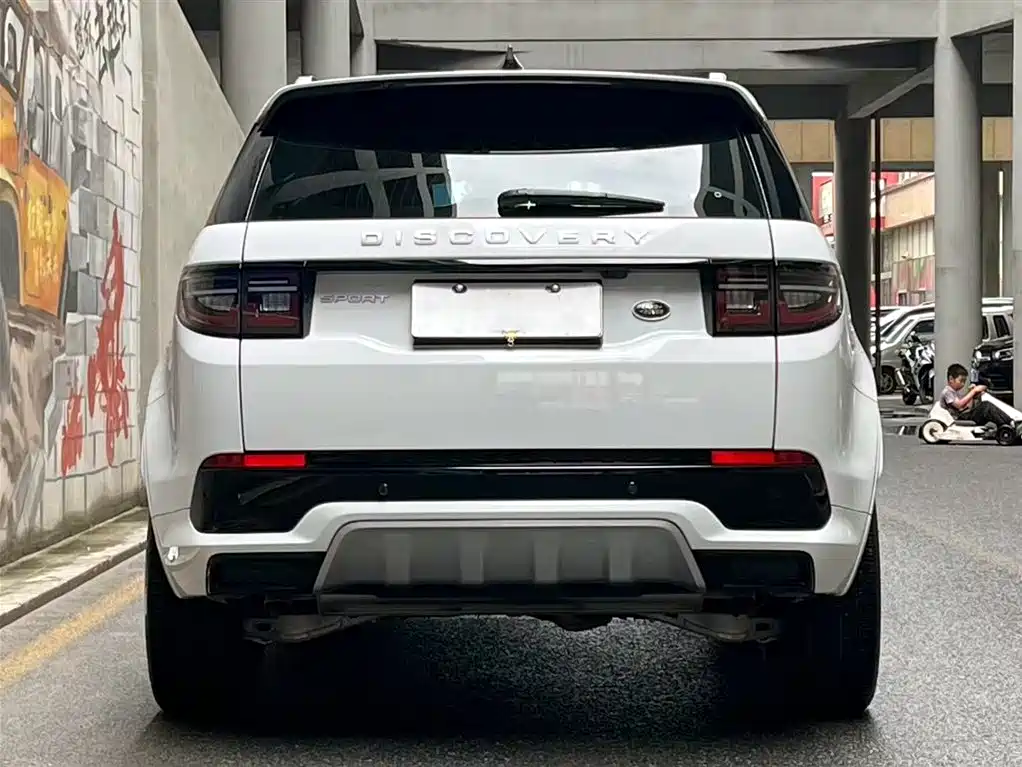 Land Rover Discovery Sport 2024 — фото 4