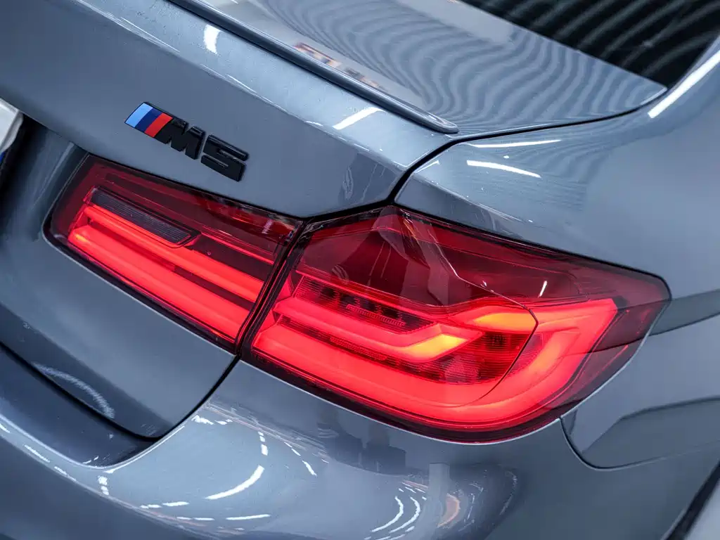 BMW M5 2019 — фото 6