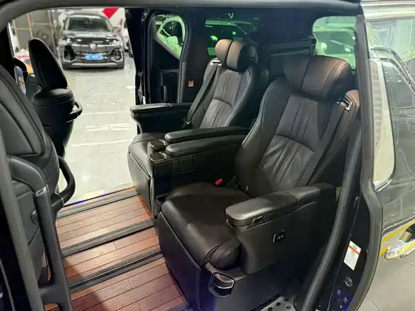 Toyota Vellfire 2020