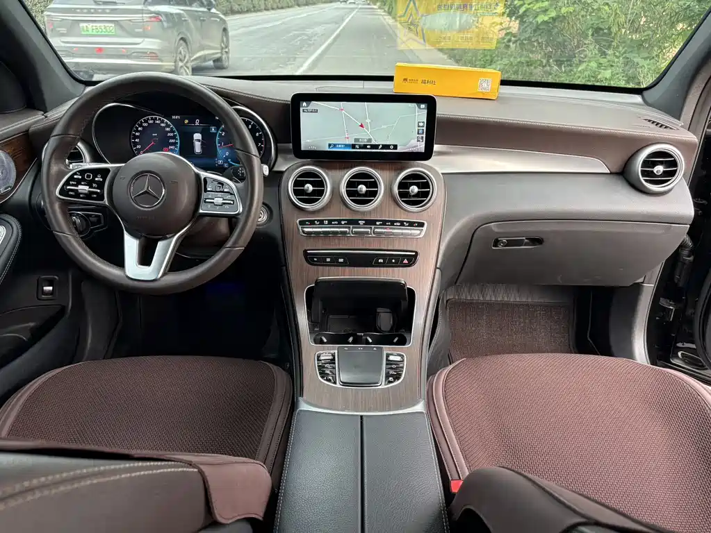 Mercedes-Benz GLC 2020
