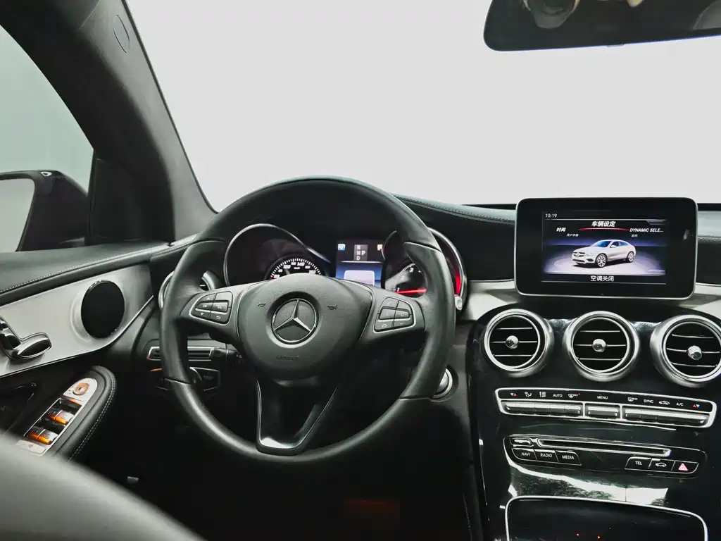 Mercedes-Benz GLC Coupe 2019 — фото 11