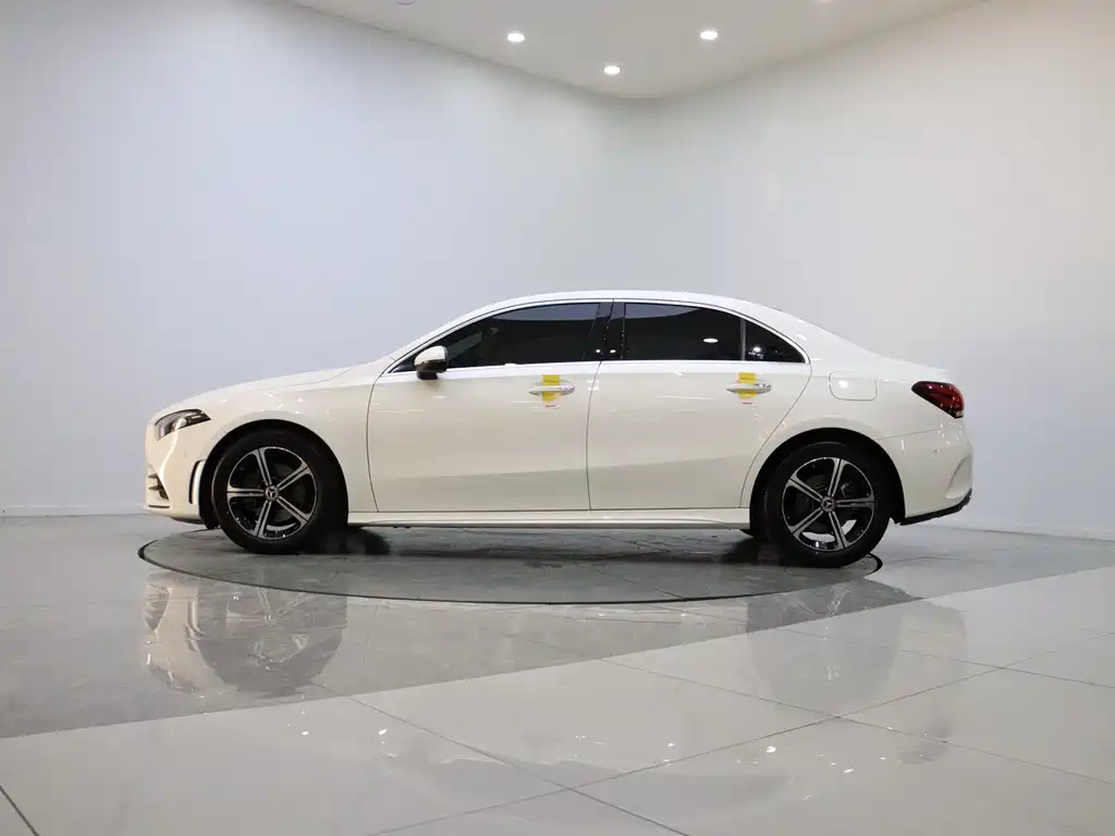 Mercedes-Benz A-Class 2022