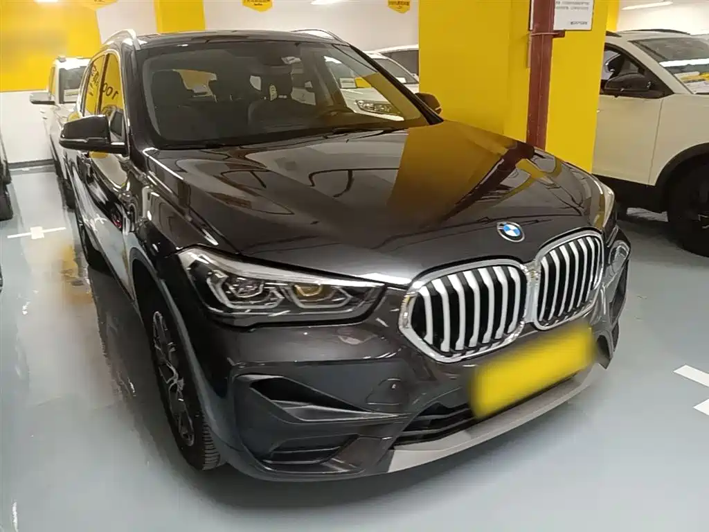 BMW X1 2021 — фото 4