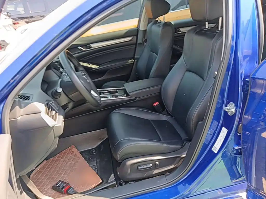 Honda Accord 2019 — фото 15