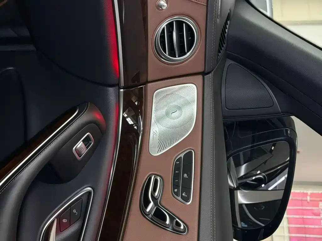 Mercedes-Benz Maybach S-Class 2017 — фото 8