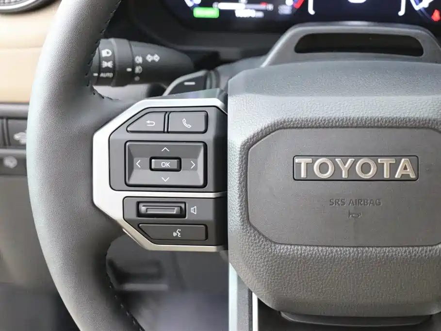 Toyota Prado 2025 — фото 17