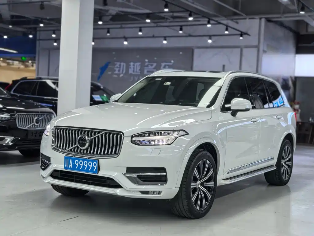 Volvo XC90 2020 — фото 1