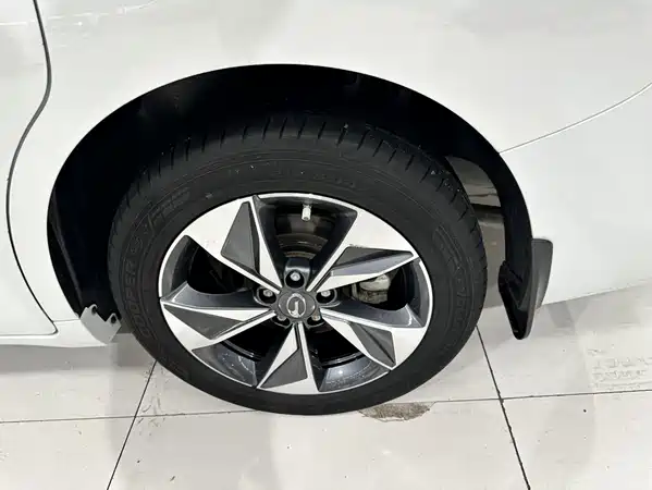 GAC Trumpchi M6 2022