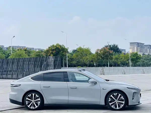 NIO ET7 2023