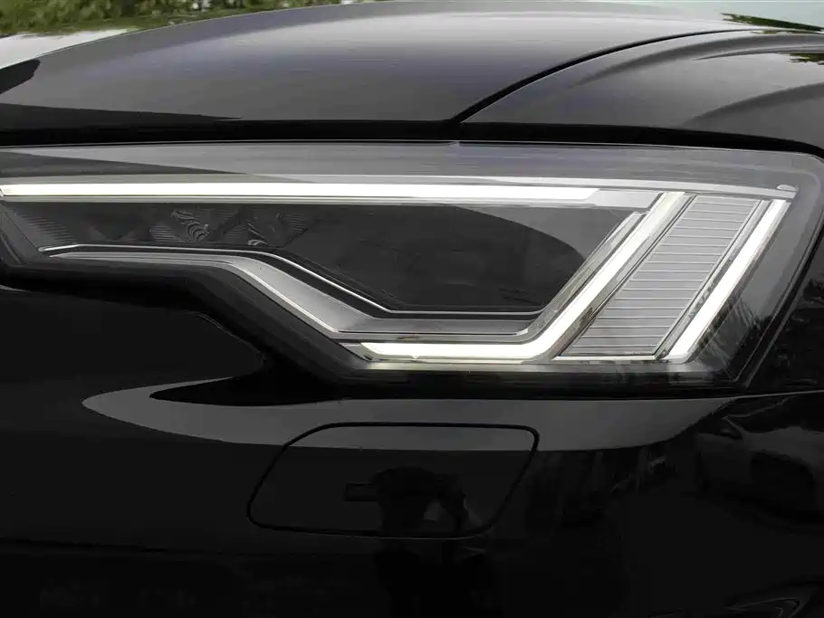 Audi A6L 2024 — фото 14