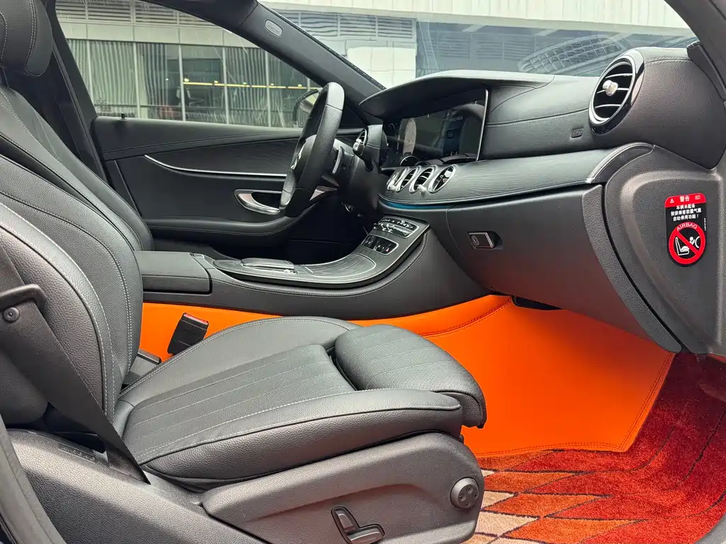 Mercedes-Benz E-Class 2022 — фото 11