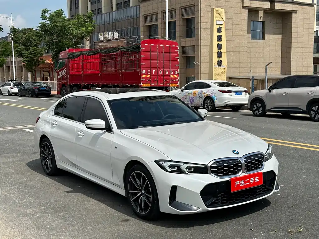 BMW 3 Series 2023