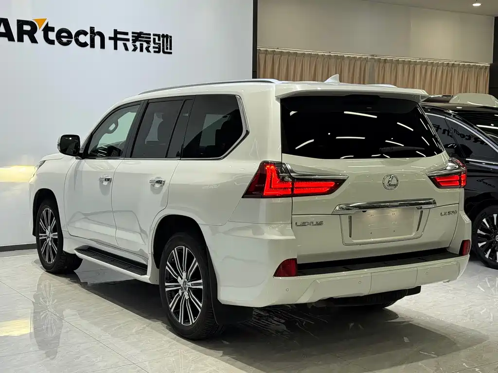 Lexus LX 2019 — фото 6