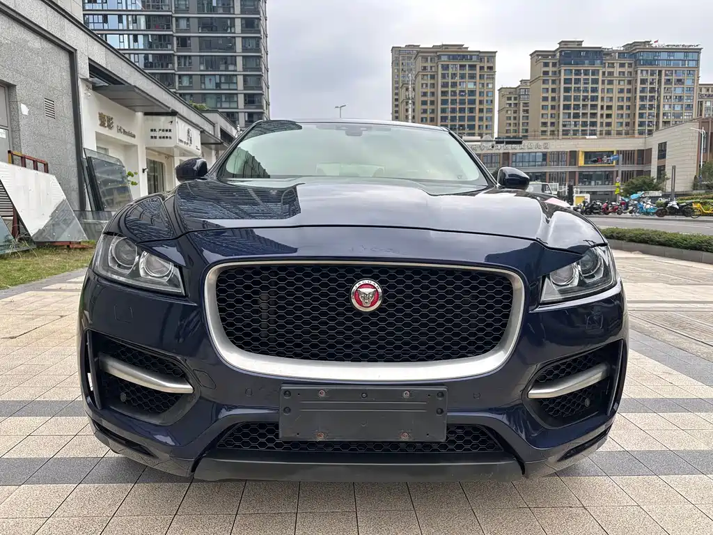 Jaguar F-PACE 2016 — фото 2