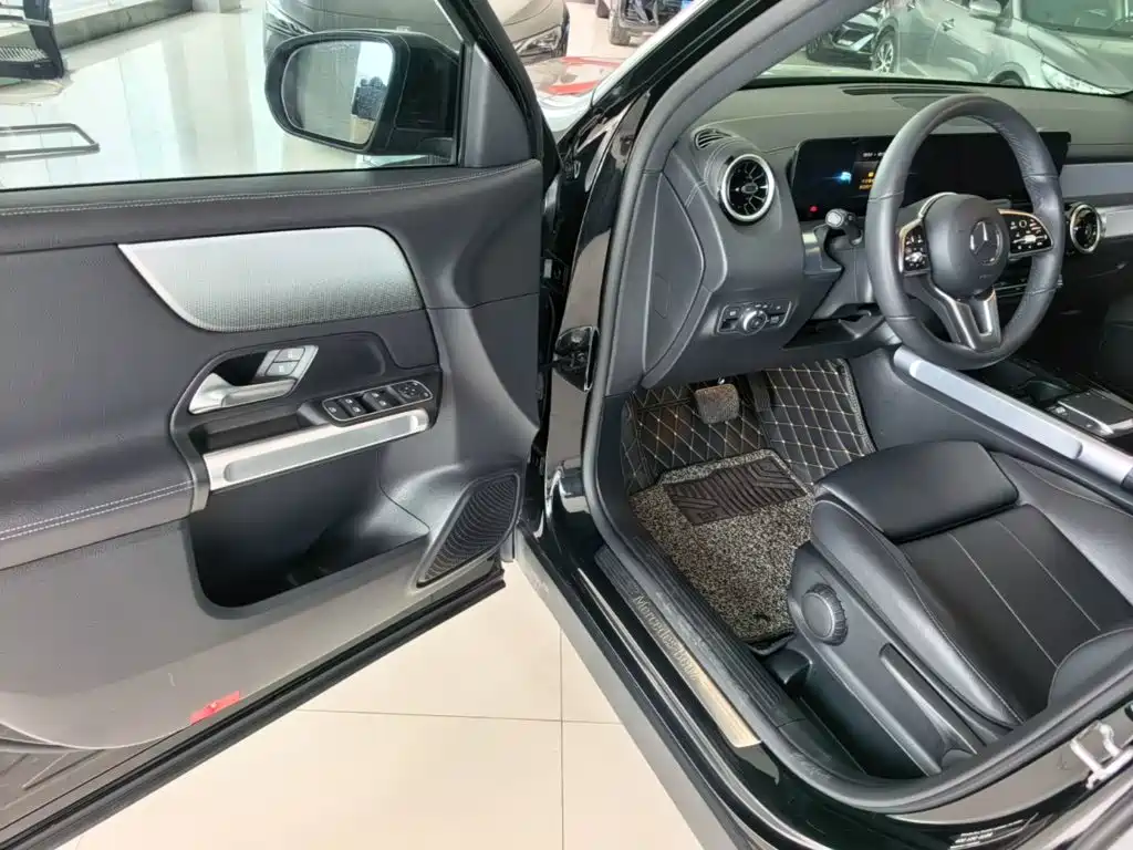 Mercedes-Benz GLB 2022 — фото 16