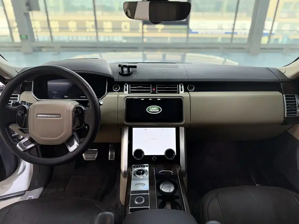 Land Rover Range Rover 2022 — фото 14