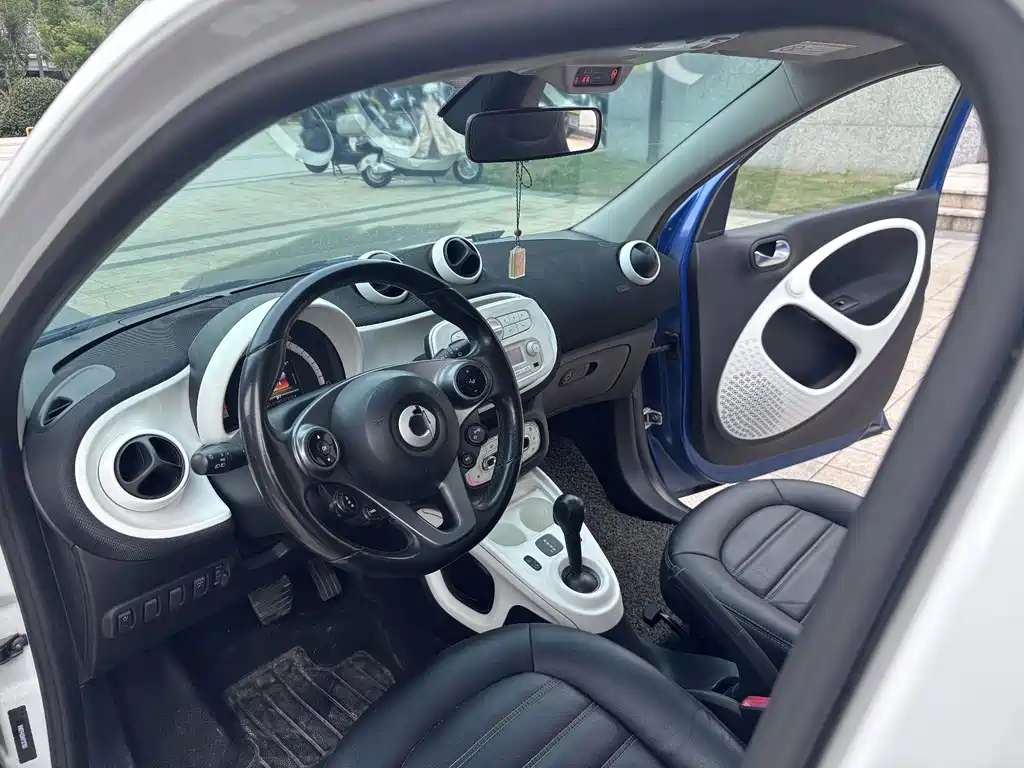 smart Forfour 2017 — фото 12
