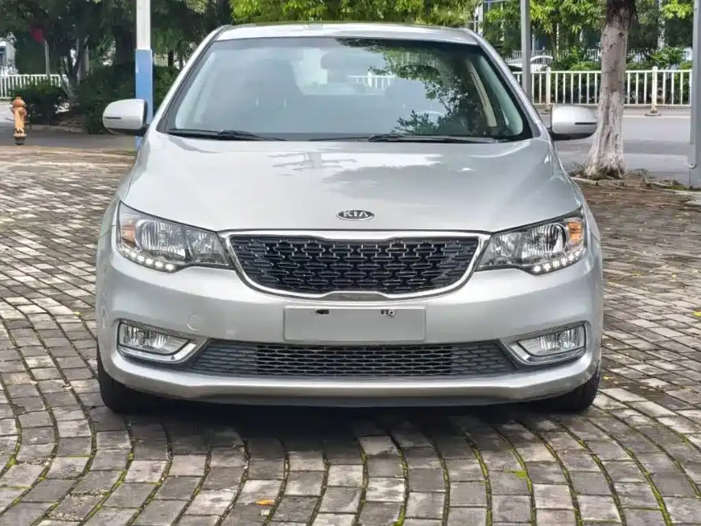 Kia Forte 2014 — фото 2