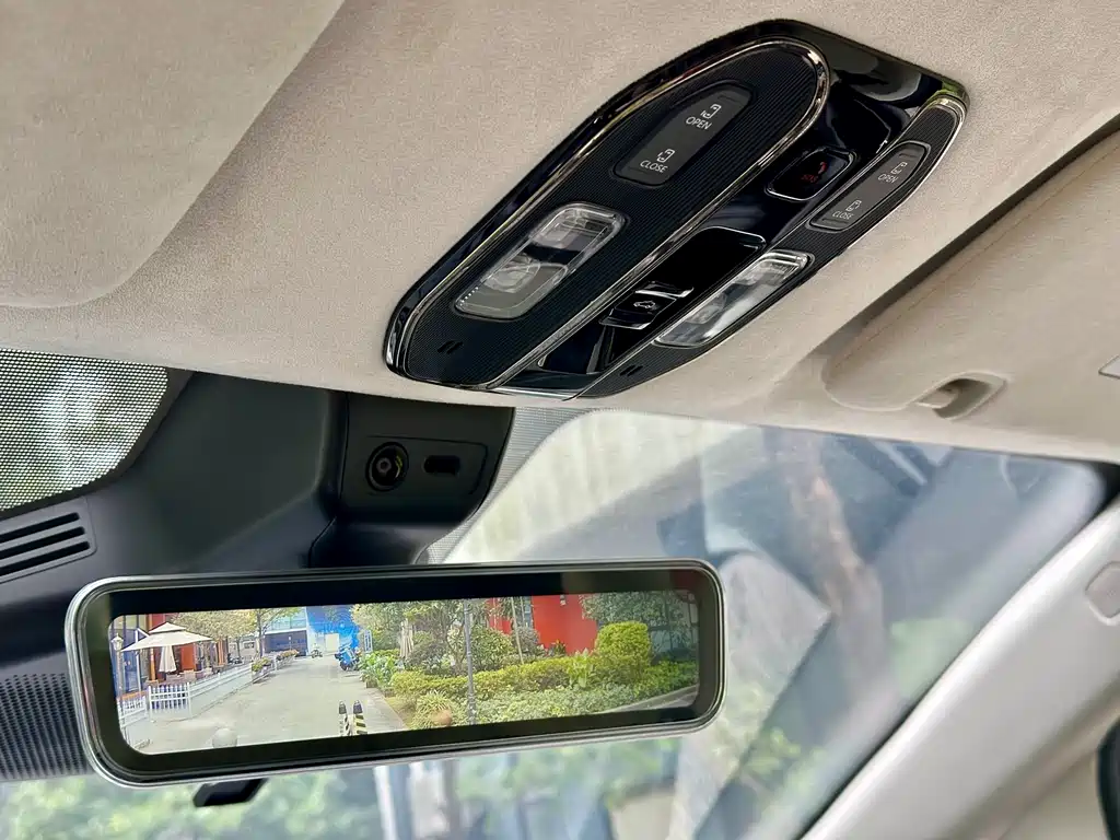 GAC Motor Trumpchi E9 2025 — фото 14
