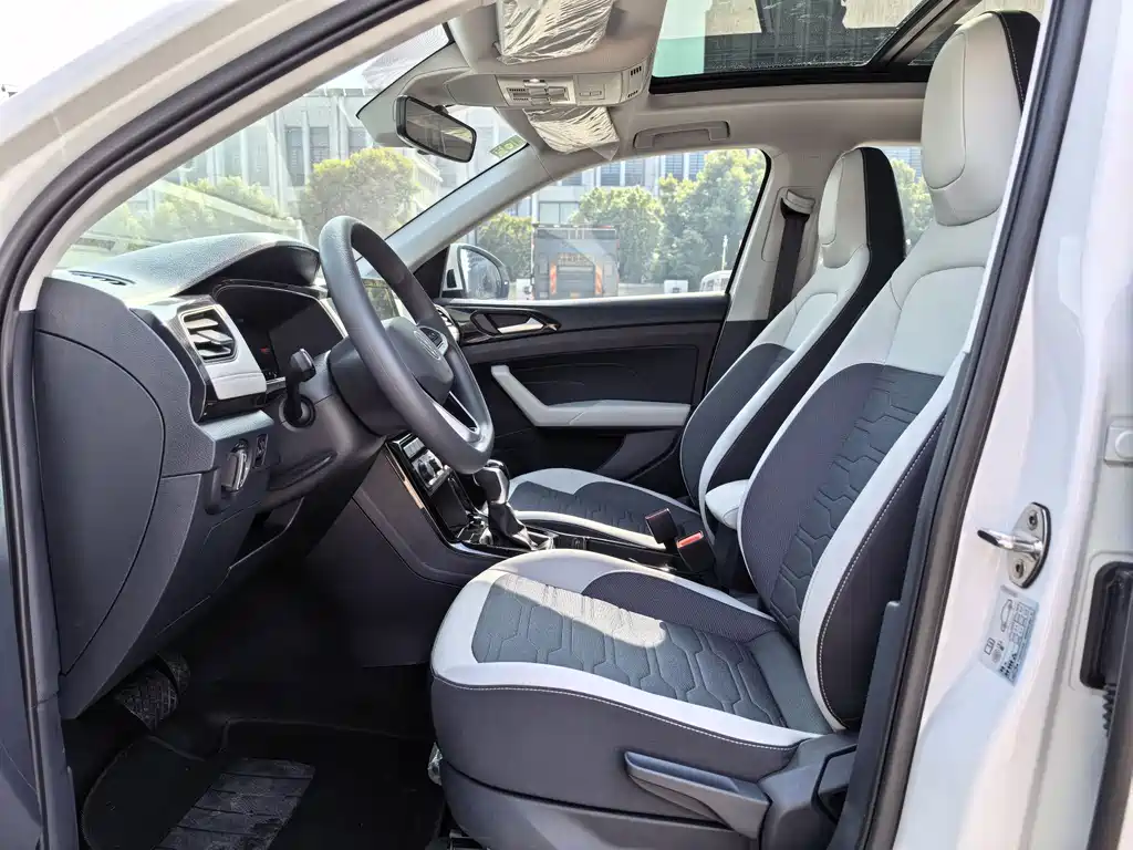 Volkswagen Tharu 2025