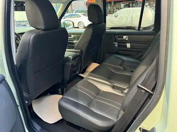 Land Rover Discovery 2014