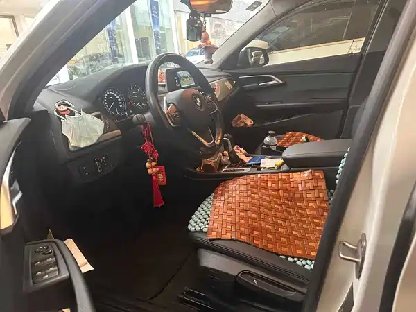 BMW 1 Series 2019