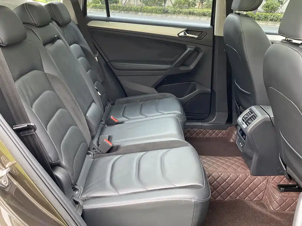 Volkswagen Tiguan L 2018 — фото 16