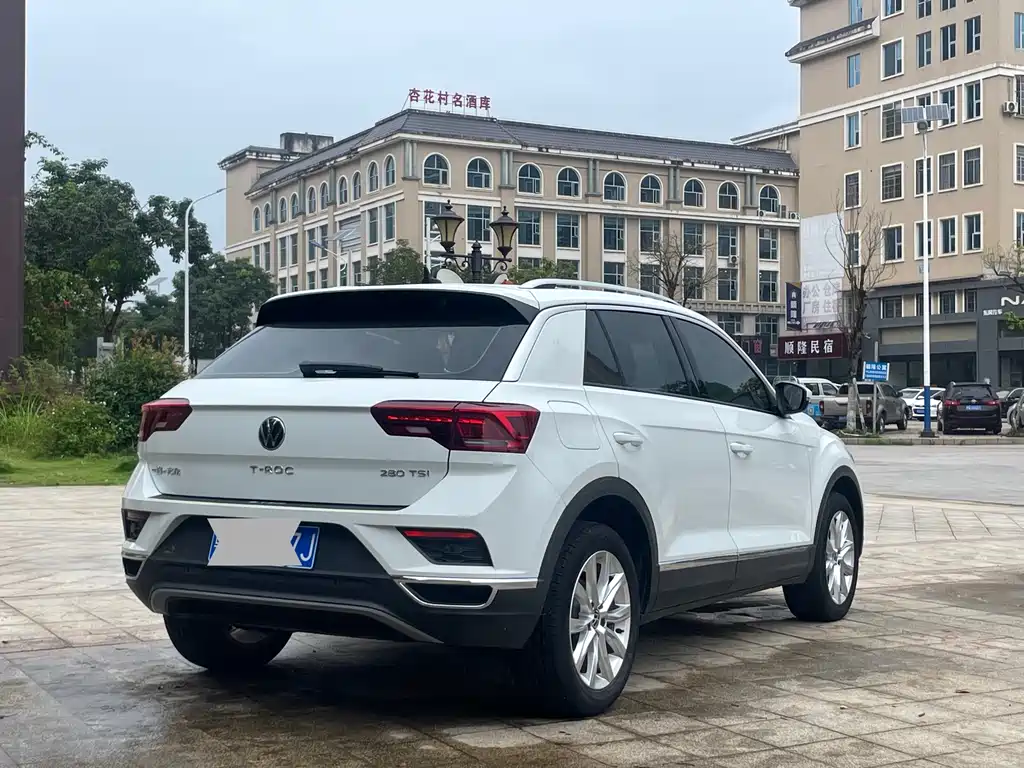 Volkswagen T-Roc 2021 — фото 7