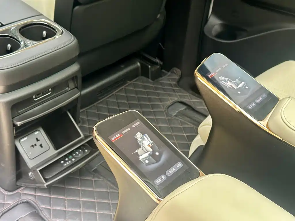 GAC Motor Trumpchi E9 2025 — фото 10
