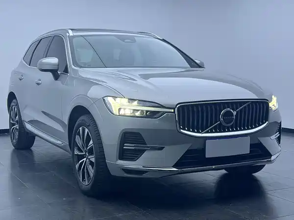 Volvo XC60 2022