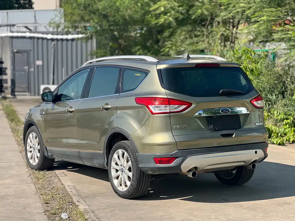 Ford Kuga 2013 — фото 4
