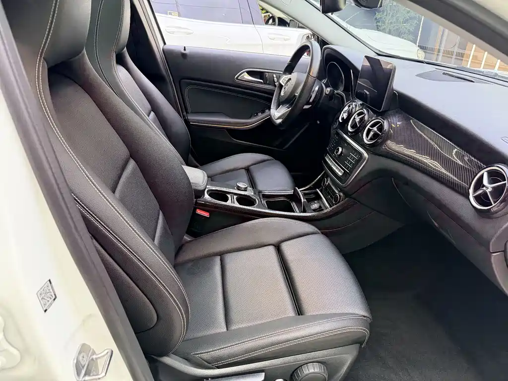 Mercedes-Benz GLA 2018 — фото 12