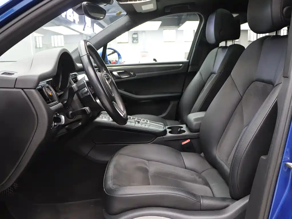 Porsche Macan 2016 — фото 18