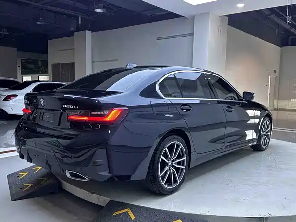 BMW 3 Series 2023