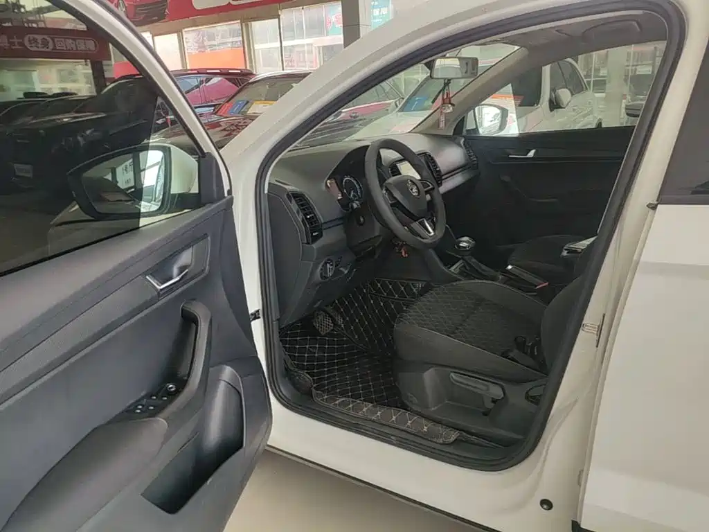 Skoda Karoq 2020 — фото 16