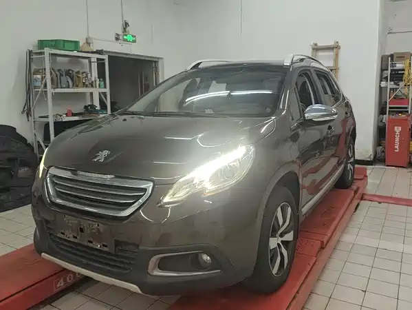 Peugeot 2008 2015