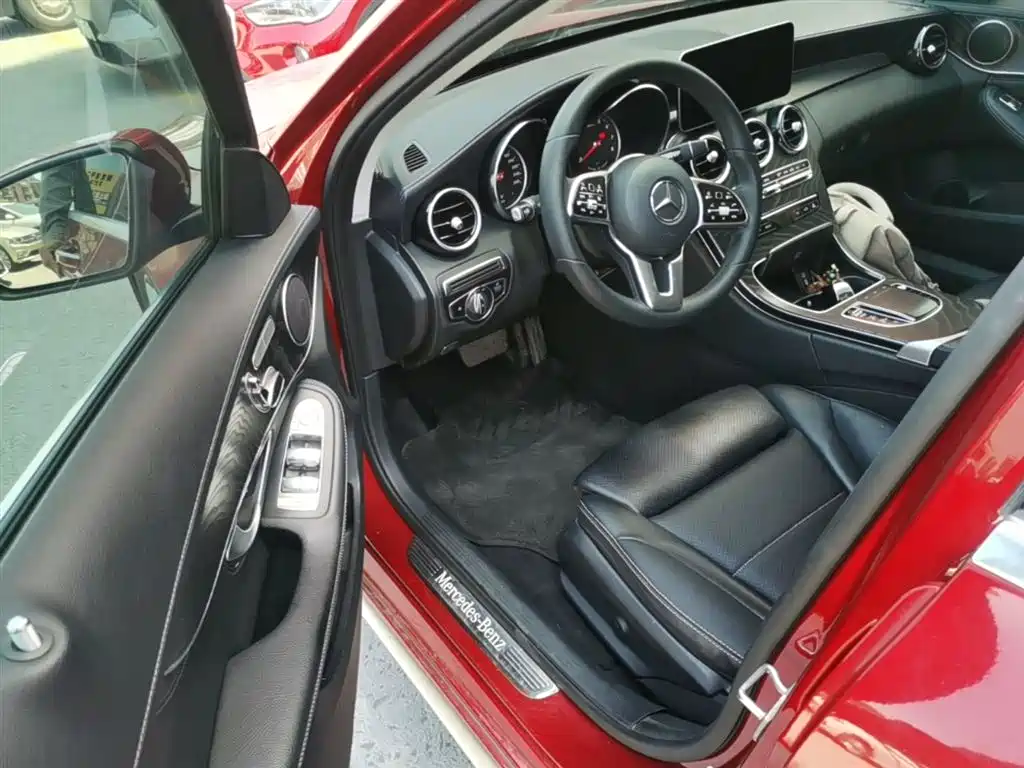 Mercedes-Benz C-Class 2019 — фото 13