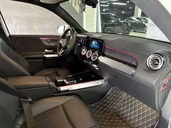 Mercedes-Benz GLB 2022